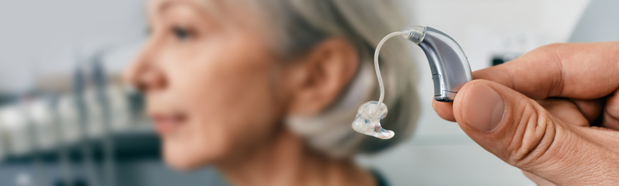 En 2050, un humain sur 10 aura besoin d’un appareil auditif selon l'OMS