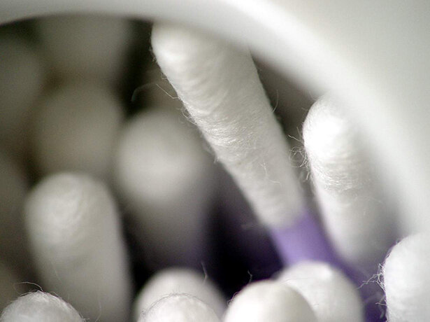 bien nettoyer ses oreilles avoir les bons gestes